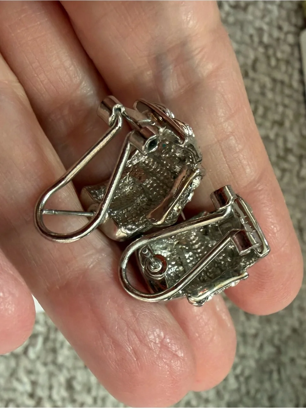 N/A silver tone